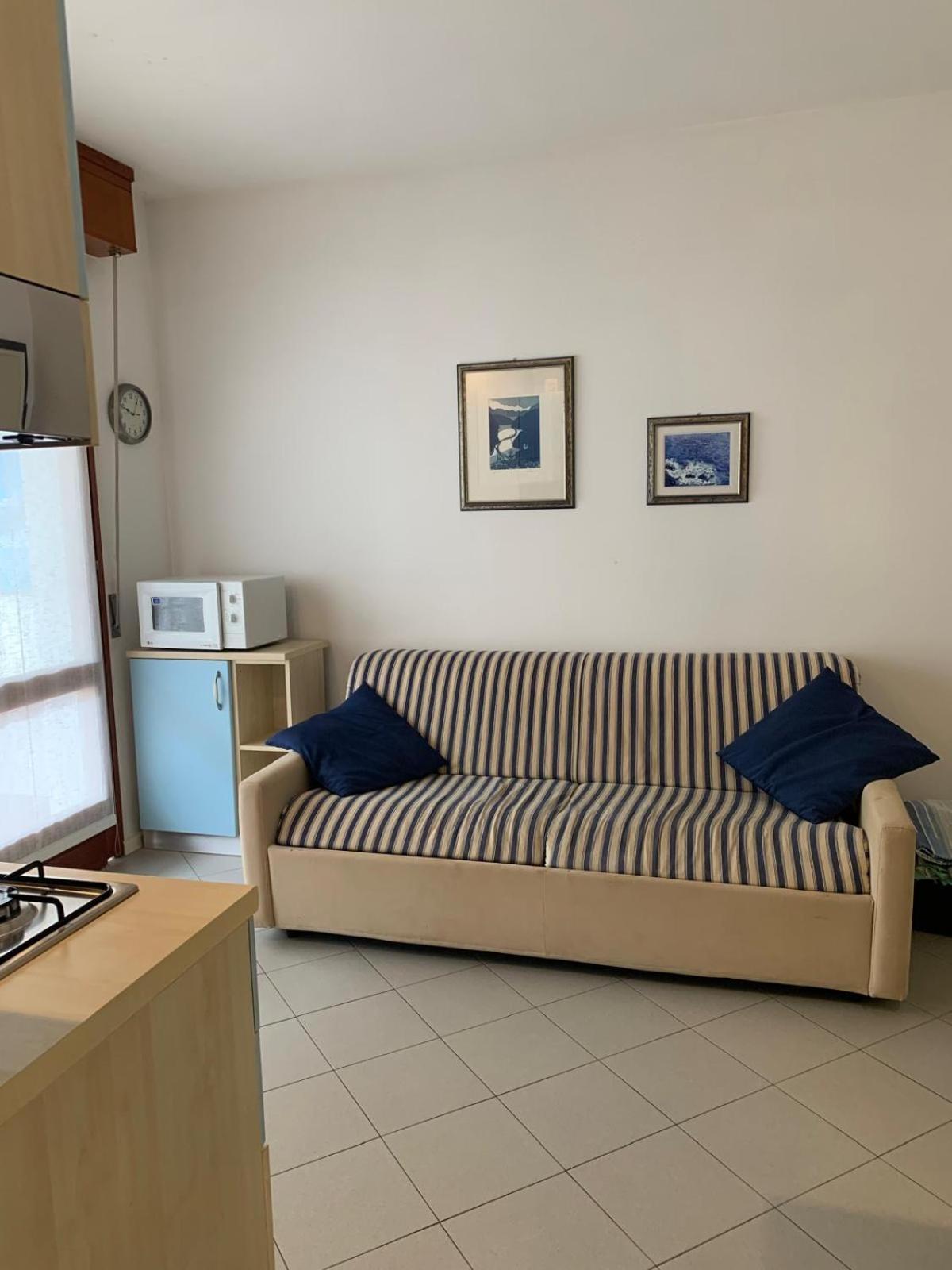 Gracious Apartment Located In The Heart Of Lignano Lignano Sabbiadoro Exterior photo